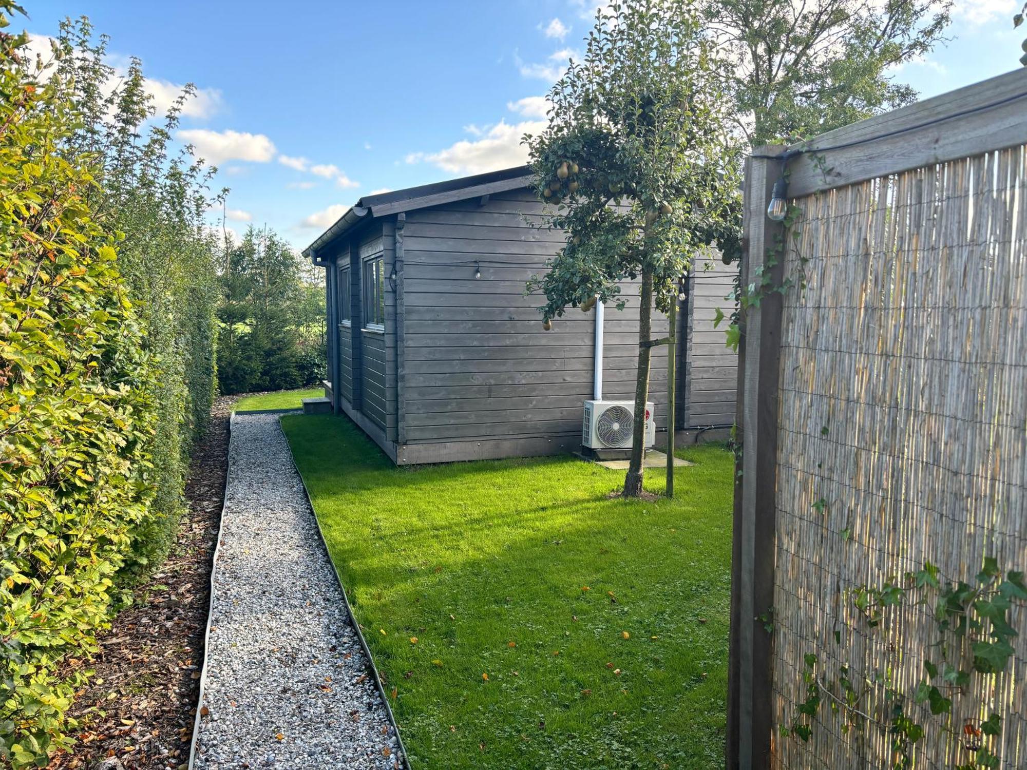 Chalet In Het Groen Met Airco Drachtstercompagnie Esterno foto